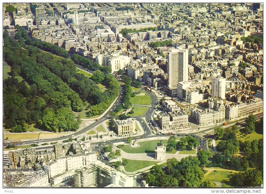 Nº9651 LONDON - HYDE PARK AND THE HILTON HOTEL FROM THE AIR - Autres & Non Classés