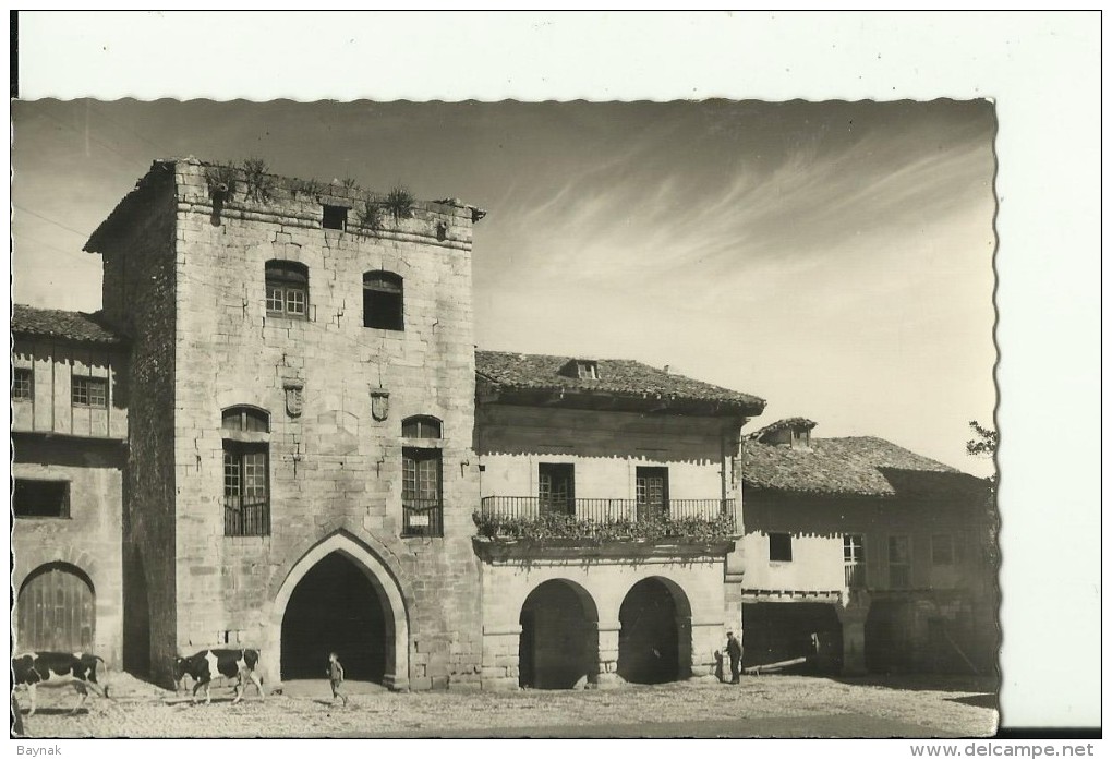 ESP130  ---   SANTILLANA ( SANTANDER )  --   CASA DE LOS BORJA, HOY DE LA INFANTA PAZ  --  PHOTO PC - Cantabria (Santander)