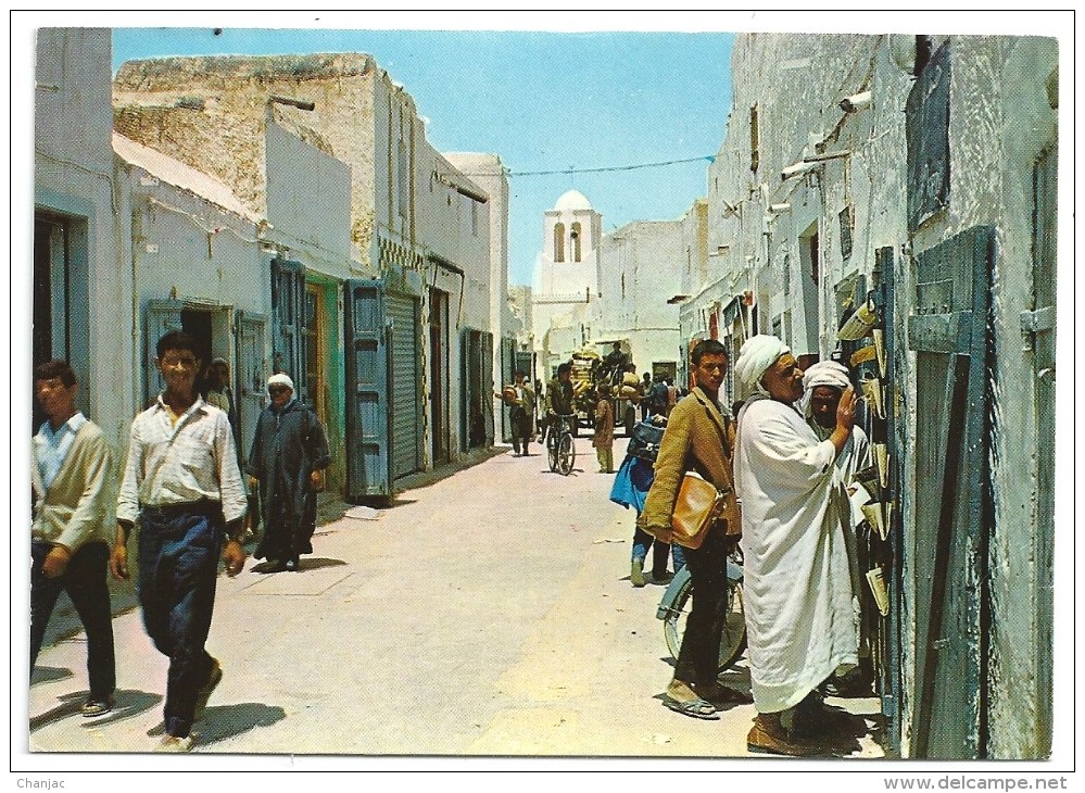 Cpsm: ALGERIE EL OUED Rue Du Souk (animé)  N° 2701 - El-Oued