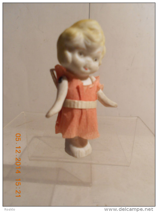 Mignonette / POUPEE PORCELAINE SUR PIEDS HAUTEUR 6 CM / JAPON - Puppen