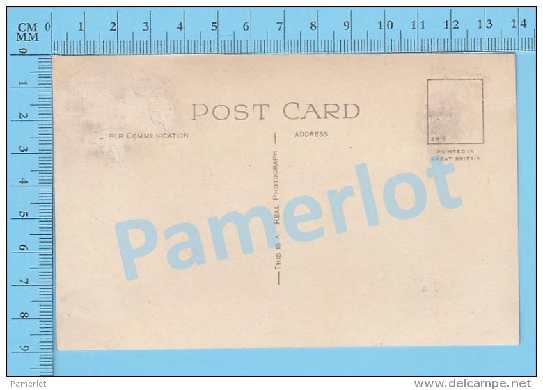 CPA Photo ( Windsor Castle The Guard Room  ) Post Card Carte Postale Recto/verso - Windsor
