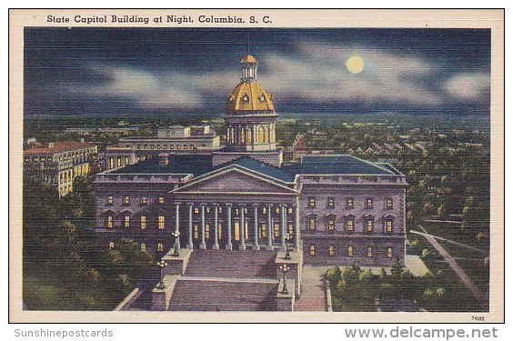 State Capitol Building At Night Columbia South Carolina - Columbia