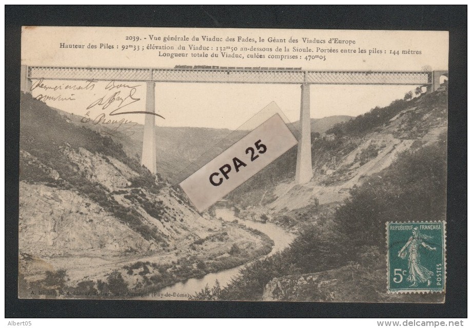 Le Viaduc Des Fades Avec Train - Structures