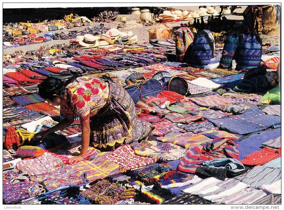 MERCADO, ANTIGUA, GUATEMALA, Market 2003, Used Postcard [14373] - Guatemala