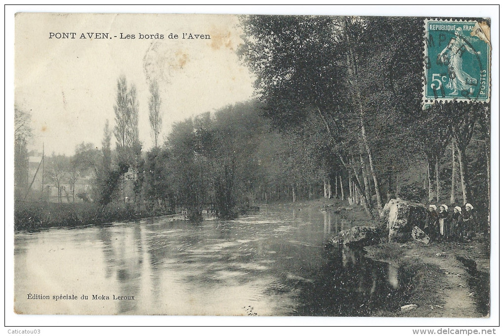 PONT AVEN (Finistère) - Les Bords De L´Aven - Animée - Fillettes Avec Coiffes Bretonnes - Edition Moka Leroux - Pont Aven