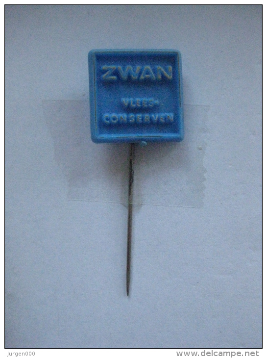 Pin Zwan Vleesconserven (GA5888) - Levensmiddelen