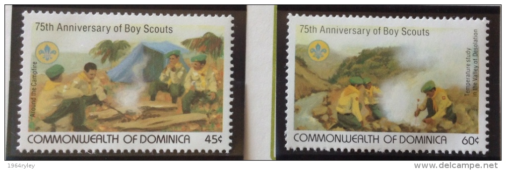 Scouts MNH** 1982 Dominica Sc 777/780, Mi 1480/1481 - Dominica (1978-...)