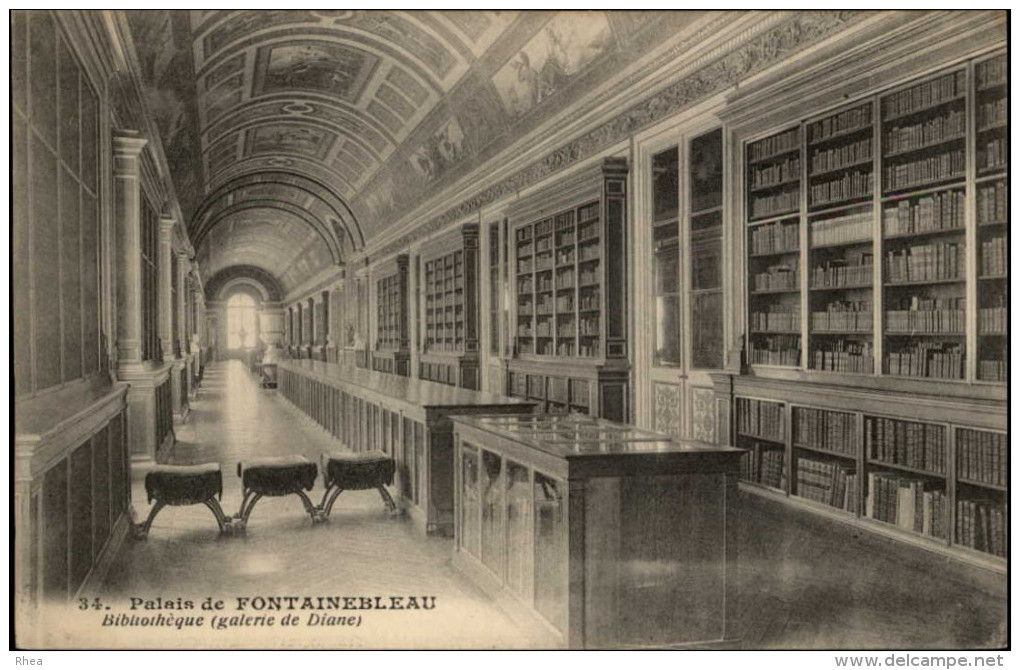 BIBLIOTHEQUES - Livres - Chateau De FONTAINEBLEAU - Bibliotheken