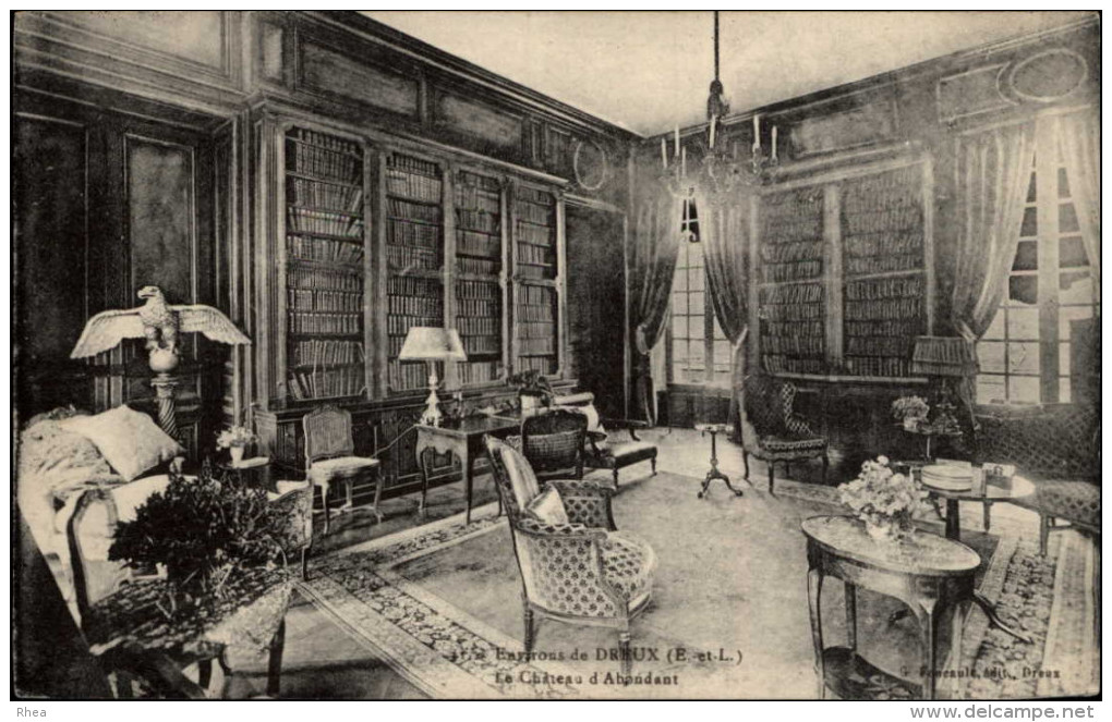 BIBLIOTHEQUES - Livres - Chateau De DREUX - Bibliothèques