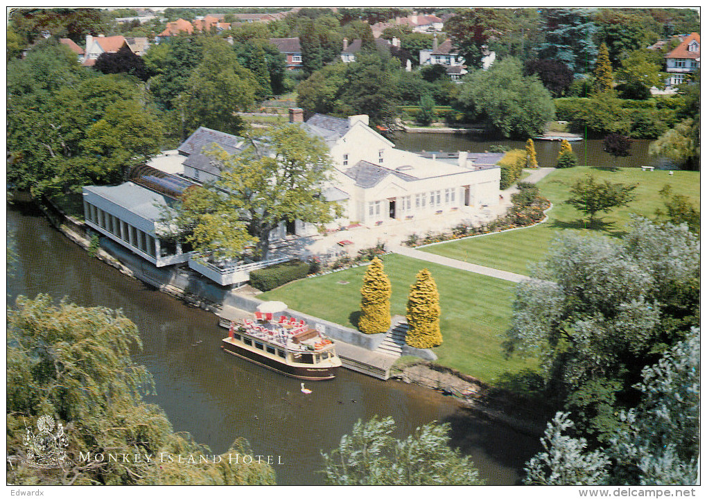 Monkey Island Hotel, Bray-on-Thames, Berkshire, England Postcard Posted 1996 Stamp - Autres & Non Classés