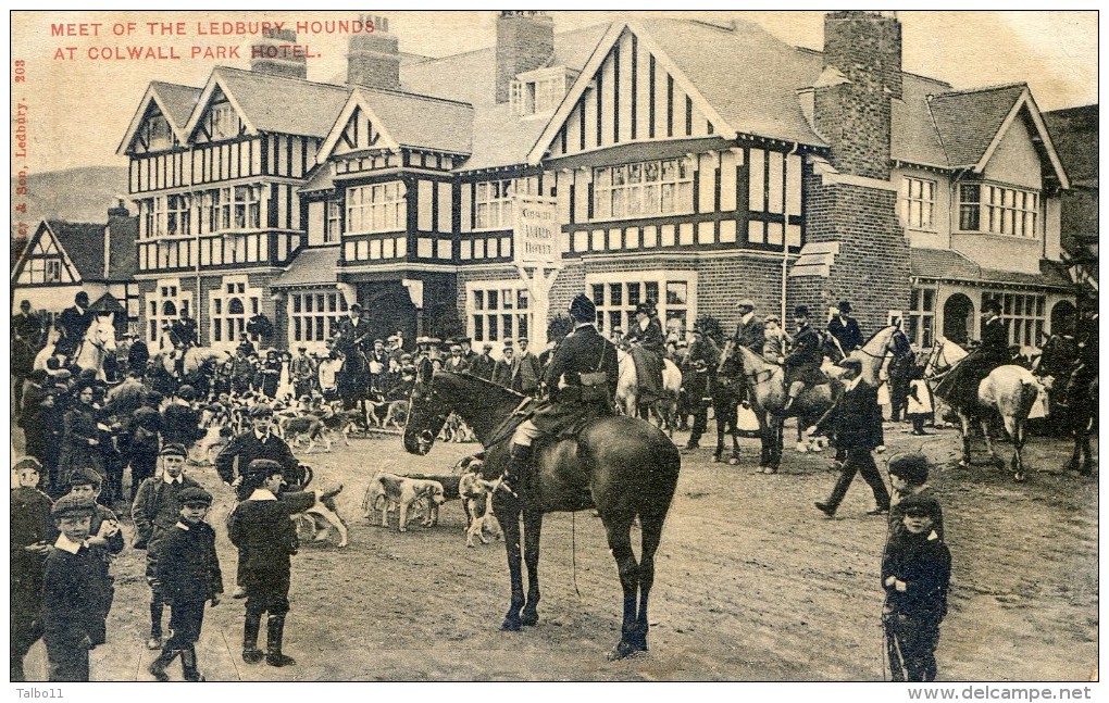 Meet Of Ledbury Hounds At Colwall Park Hotel - Herefordshire