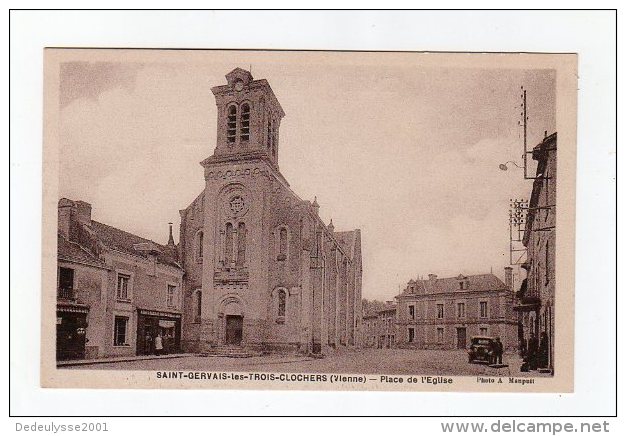 Dec14     8666981    St Gervais Les Trois Clochers   Place De L'église - Saint Gervais Les Trois Clochers