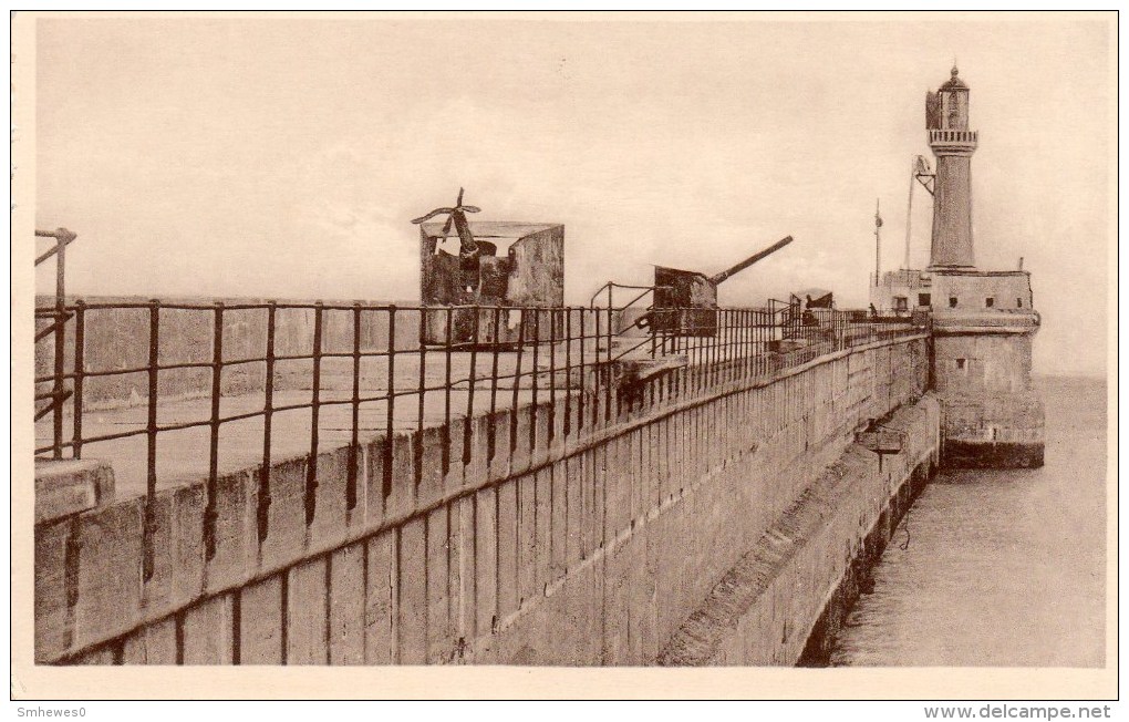 Postcard - Zeebrugge Harbour Lighthouse, Belgium. 19 - Lighthouses