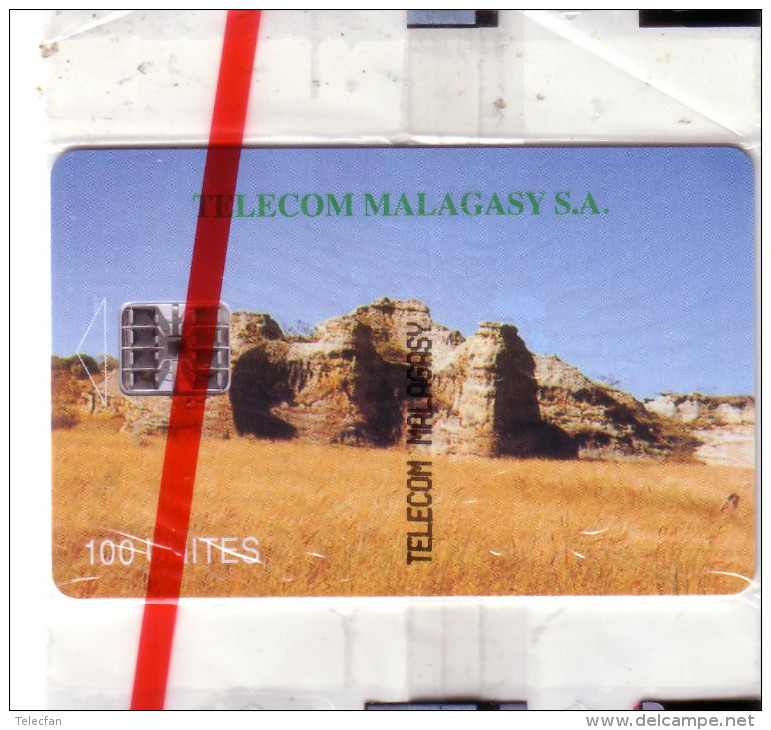 MADAGASCAR MIASA HO ANAO PAYSAGE LANDSCAPE 100U NSB MINT IN BLISTER - Madagascar