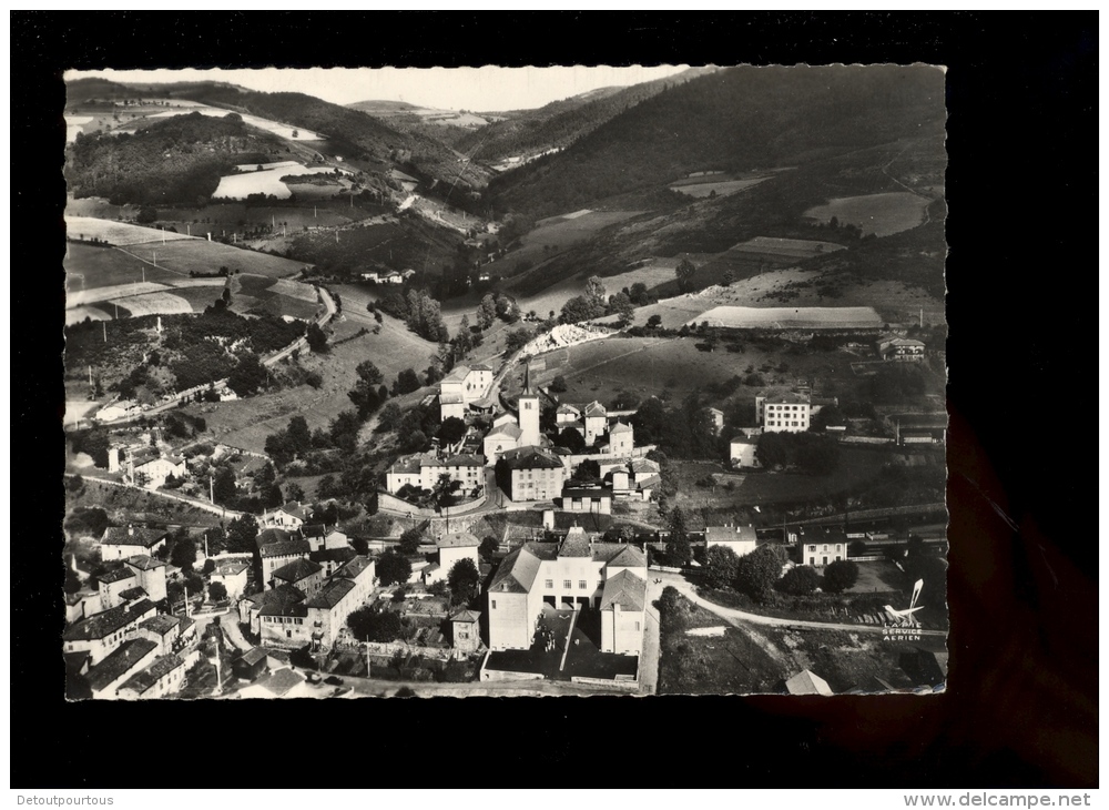 LAMURE SUR AZERGUES Rhône 69 : Vue Générale Aérienne Sur Le Centre Ville école Au Fond Le Col De La Croix Montmain - Lamure Sur Azergues