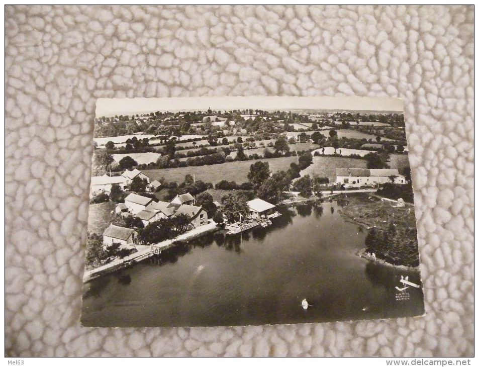 A225.  CPSM.  MONTAIGUT-en-COMBRAILLES & ARS-les-FAVETS. L'Etang De Montmazot.Les Terrasses.écrite & Voyagée 1958 - Montaigut