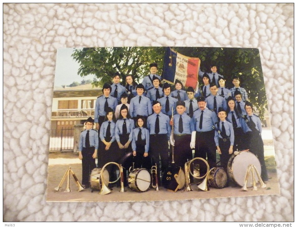 A225.  CPSM.  MONTAIGUT-en-COMBRAILLE. Fanfare Des Sapeurs Pompiers. Non écrite - Montaigut