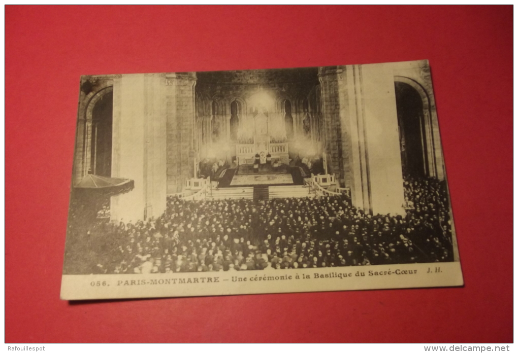 Cp  Paris Montmartre Une Ceremonie  A La Basilique Du Sacre Coeur - Arrondissement: 15