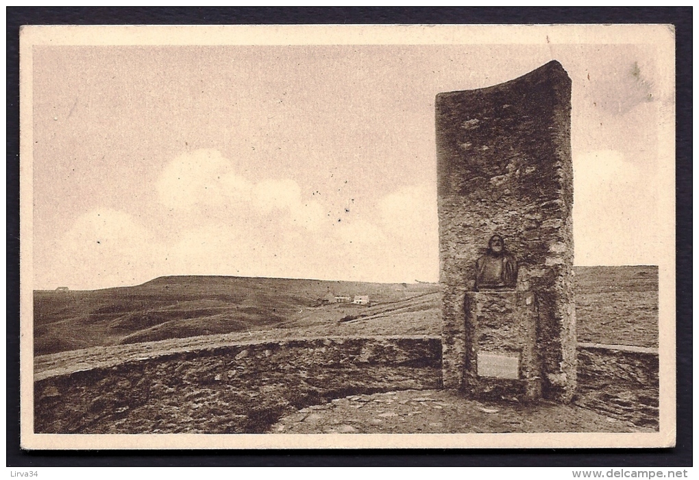 CPA ANCIENNE- FRANCE- ÉQUIHEN (62)- LE MONUMENT DU PEINTRE J.C. CAZIN EN TRES GROS PLAN- TIMBRE AVEC VARIÉTÉ-2 SCANS - Autres & Non Classés