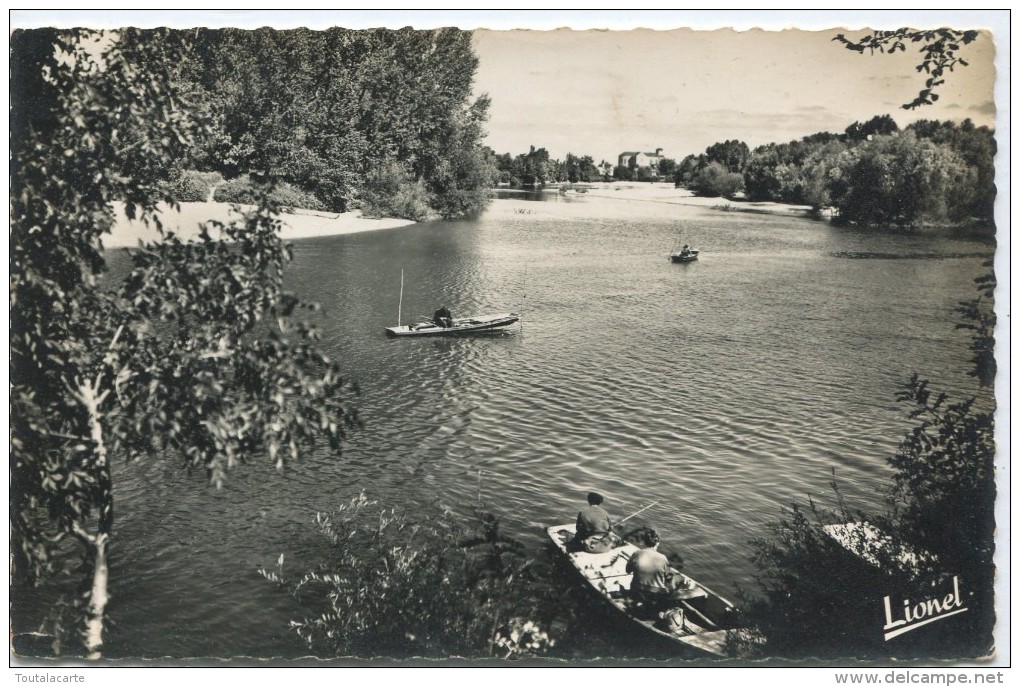 CPSM 49 ERIGNE LE LOUET SA PLAGE SES DE PECHE 1958 - Autres & Non Classés