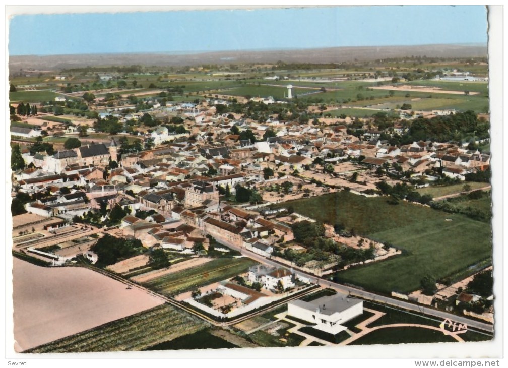 MONTS SUR GUESNES  - Vue Générale Aérienne.    CPM  Dentelée    Très Belle Carte . - Monts Sur Guesnes