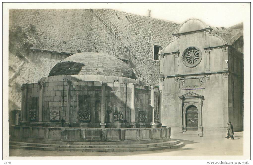 DUBROVNIK (RAGUSA) - Crkva Sv. Spasa I Onofrjeva Cesma - Voltivkirche Und Onofrio - Brunnen - Croatie