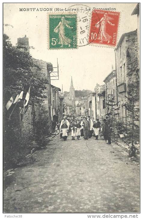 43 - MONTFAUCON - Haute-Loire - La Procession - Montfaucon En Velay