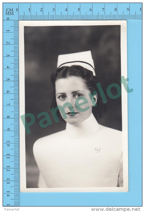 Carte Photo De Graduation (Garde Malade, Nurse ) RPPC Recto/verso - Autres & Non Classés