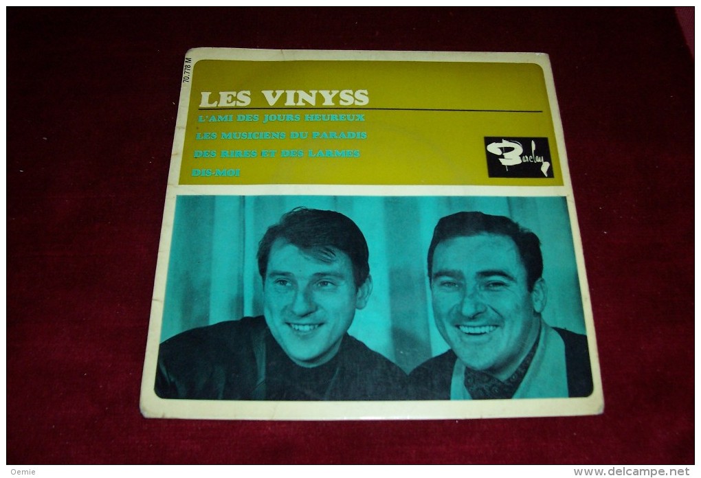 AUTOGRAPHE SUR VINYLE 45 TOURS  ° LES VINYSS   L'AME DES JOURS HEUREUX + 3 TITRES  ANNEES 60 - Autographes