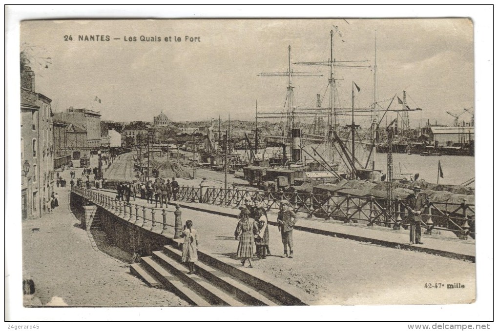 CPSM NANTES (Loire Atlantique) - Les Quais Et Le Port - Nantes