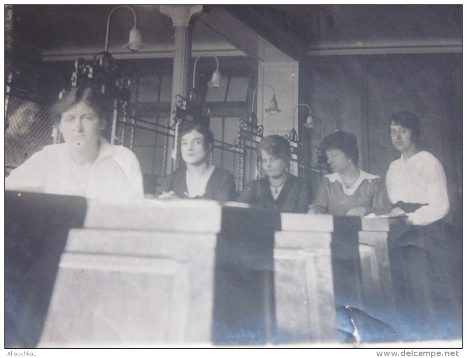 Rare Photographie Pentecote 1919 Ap Guerre Bistrot Paris 124 Rue De La Boétie Actuellement Pub Charlie Birdy-Boétie - Identified Persons