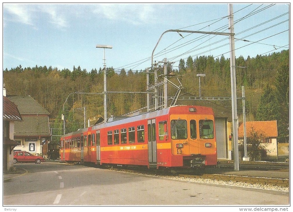 TRAIN Suisse - EISENBAHN Schweiz - Gare De SAINT-CERGUE - Autorail (tramway) - Photo E. Rahm - Gares - Avec Trains