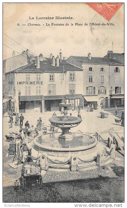 Charmes Sur Moselle    88      Fontaine Place De L'Hôtel De Ville   Petit Marché - Charmes