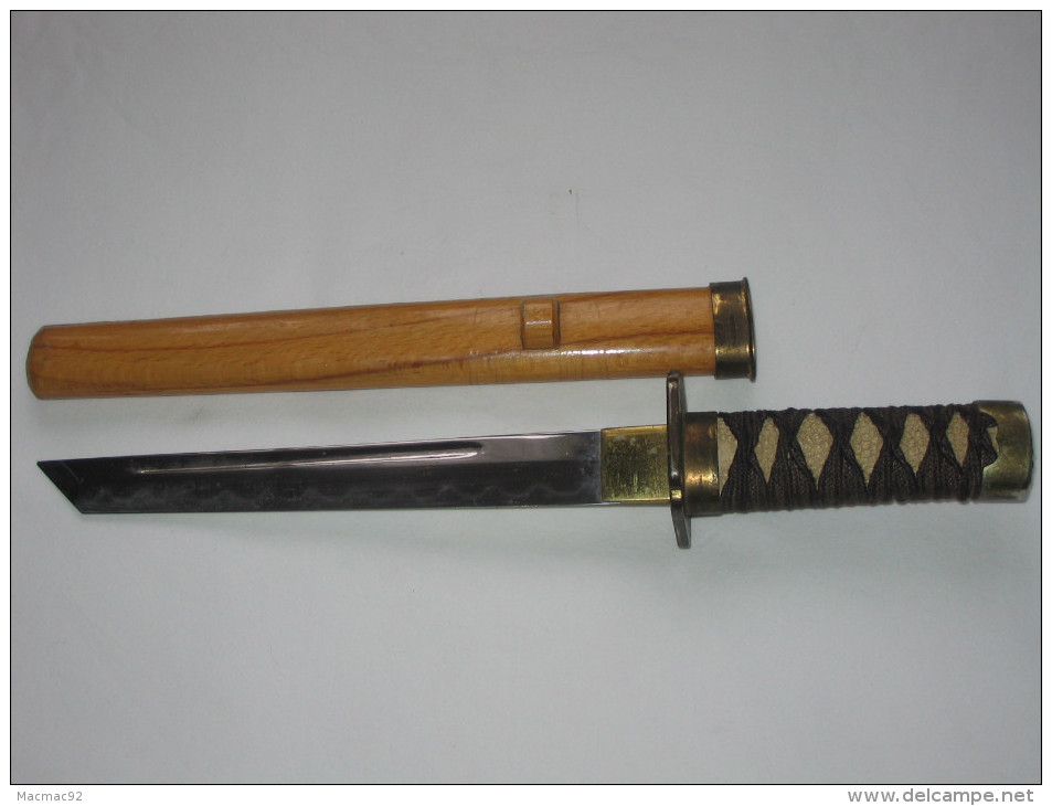 Couteau SABRE De Samourai Japonais  **** EN ACHAT IMMEDIAT **** - Armes Blanches