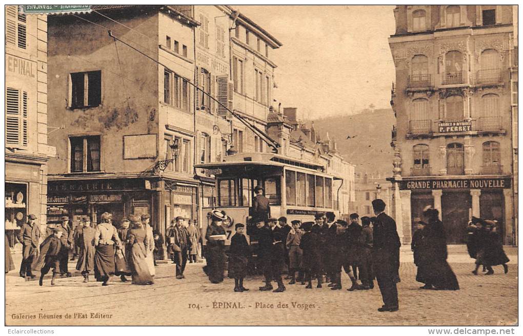 Epinal    88      Tramway  Place Des Voges - Epinal