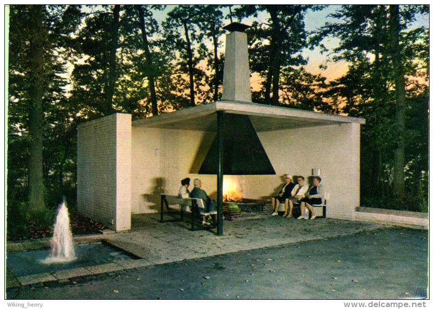 Malente Gremsmühlen - Kamin Sitzecke Im Kurpark - Malente-Gremsmuehlen