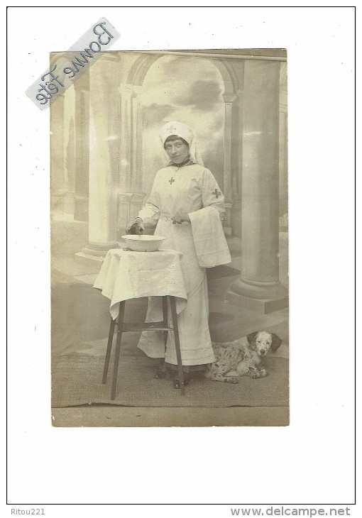 Carte Photo - Infirmière Croix Rouge - Chien Dalmatien - Santé