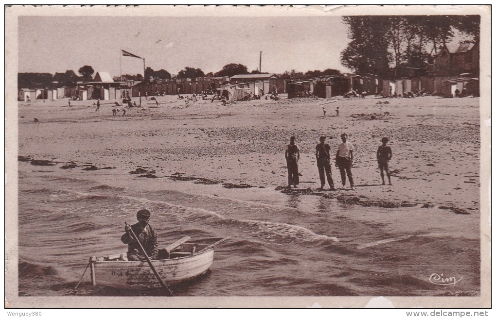 29 CARANTEC     La Plage Du Kelen  Le Maître Baigneur - Carantec