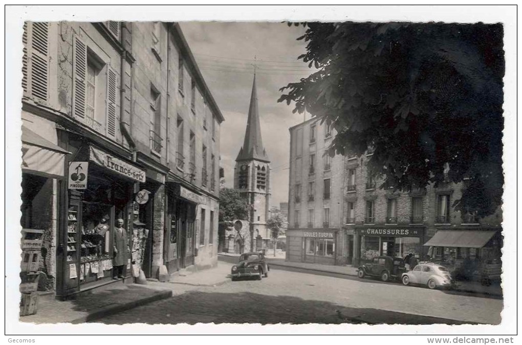 94 - GENTILLY - La Place De La Fontaine (animée, Commerces, France Soir, Automobiles Renault 4CV...) - Gentilly