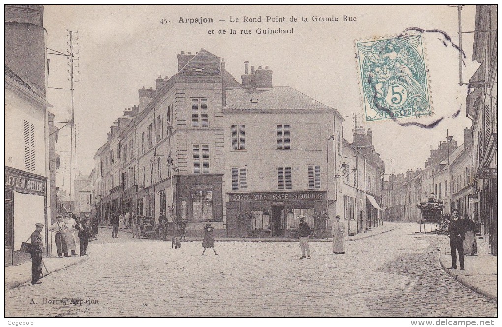 ARPAJON - Le Rond-Point De La Grande Rue Et De La Rue Guinchard - Arpajon