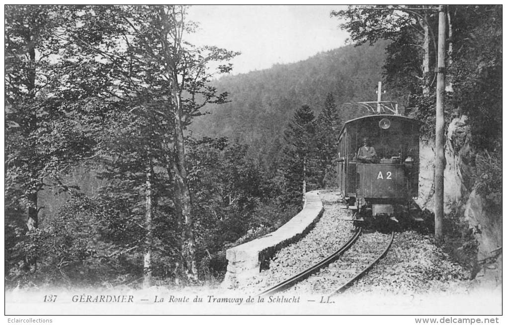 Gerardmer    88     Col De La Schlucht  Le Tramway          ( Défault Voir Scan) - Gerardmer