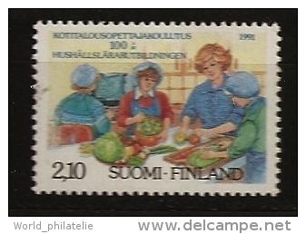 Finlande Finland 1991 N° 1097 ** Ecole, Enseignement, Arts Ménagers, Cuisine, Choux, Salade, Carotte, Piment, Ordinateur - Nuevos