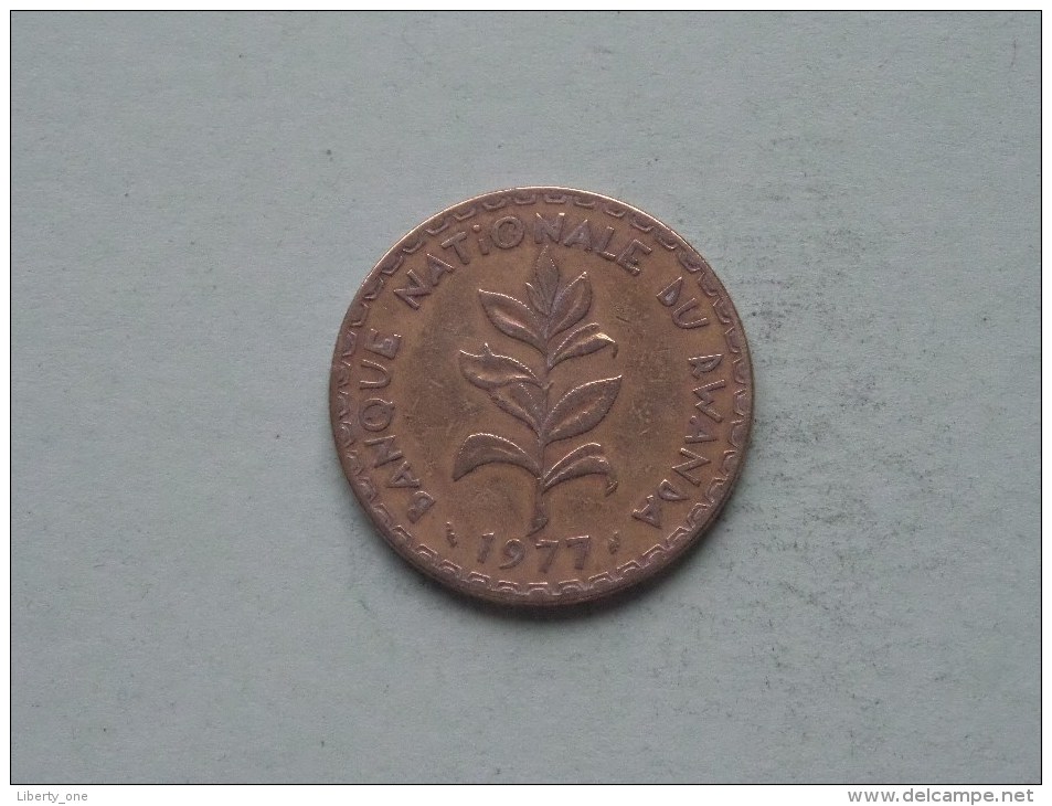 1977 - 50 Francs / KM 16 ( Uncleaned - For Grade, Please See Photo ) ! - Rwanda