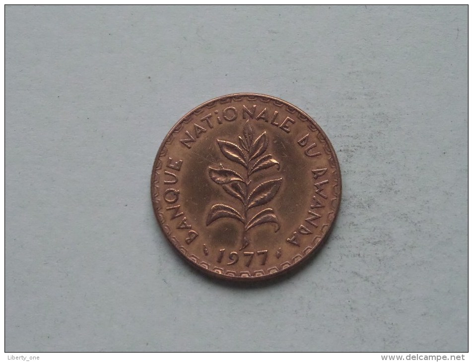 1977 - 50 Francs / KM 16 ( Uncleaned - For Grade, Please See Photo ) ! - Rwanda