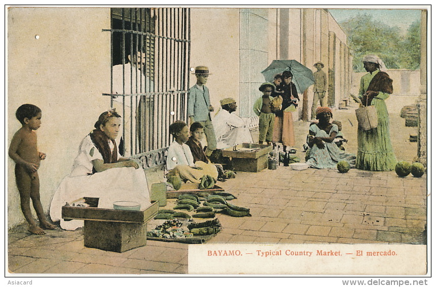 Bayamo El Mercado The Market Vegetable Vendors And Nude Black Kid Watching - Cuba