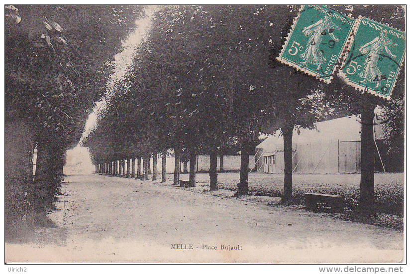 CPA Melle - Place Bujault (10866) - Melle