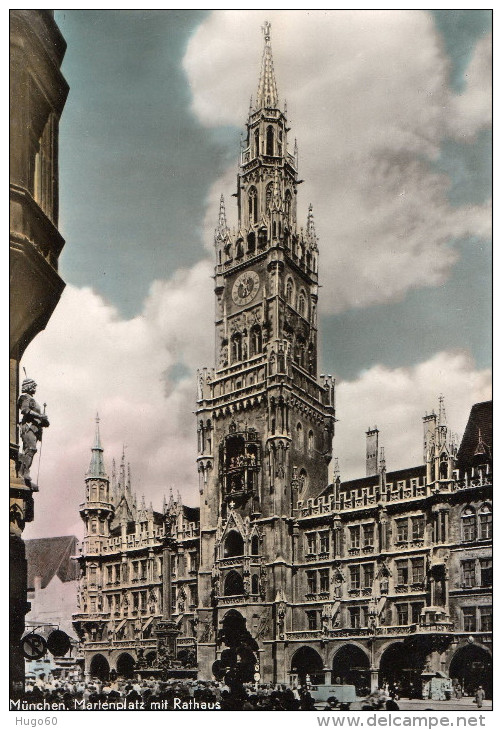 MUNCHEN - Marienplatz Mit Rathaus - Muenchen