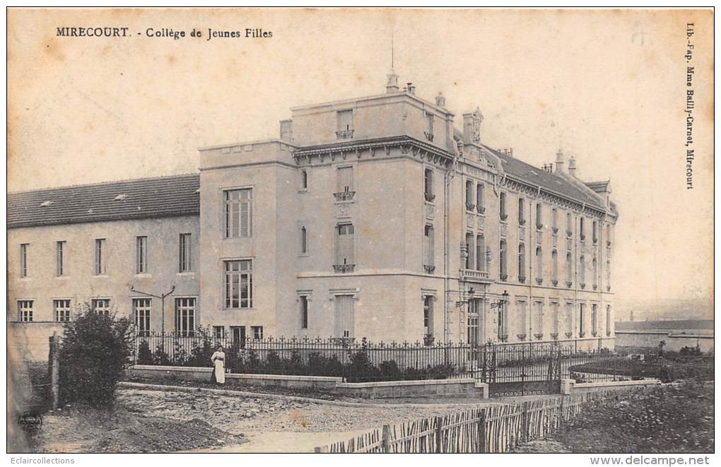 Mirecourt      88     Collège De Jeunes Filles  ( Voir Scan) - Mirecourt