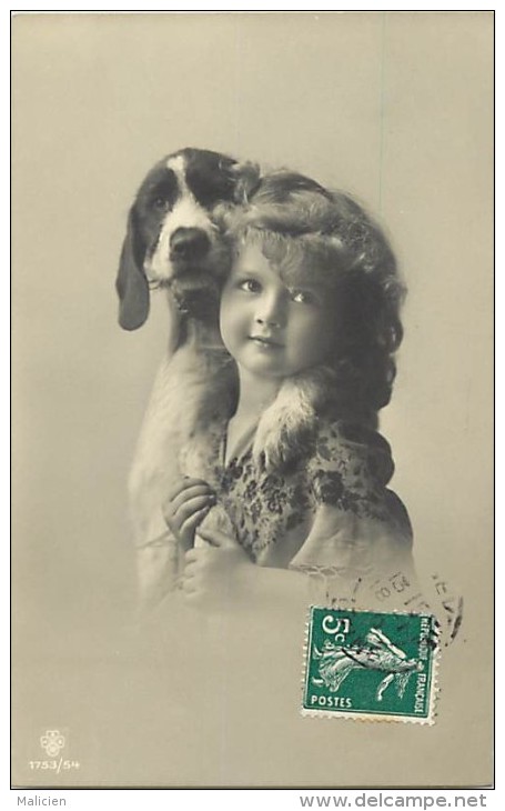 Ref C962 - Portrait De Chien Et Fillette - Theme Fillettes -enfants  - Carte Bon Etat  - - Dogs