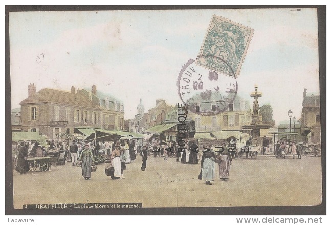 14---DEAUVILLE--La Place Morny Et Le Marché---trés Animé--colorisée-- - Deauville